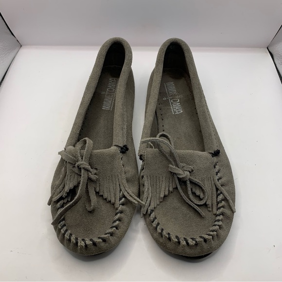 Minnetonka Suede Gray Shoes Moccasins Flats Size 6.5 - Picture 3 of 7